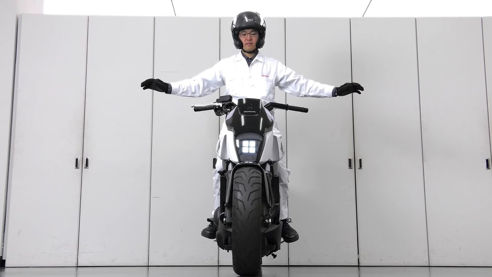 honda-self-balancing-motorcycle-6.jpeg